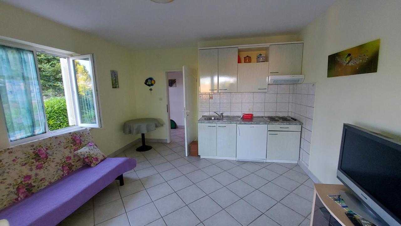 Apartmani Ban Omišalj المظهر الخارجي الصورة