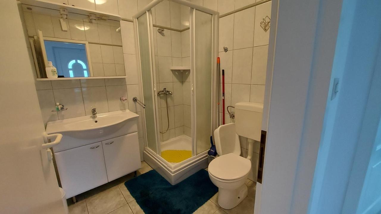 Apartmani Ban Omišalj المظهر الخارجي الصورة