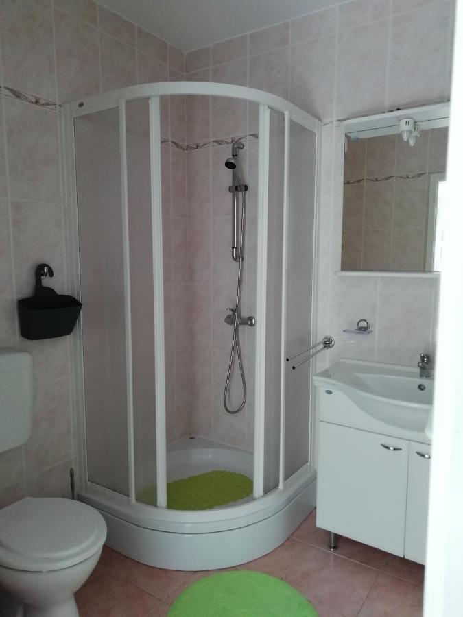 Apartmani Ban Omišalj المظهر الخارجي الصورة